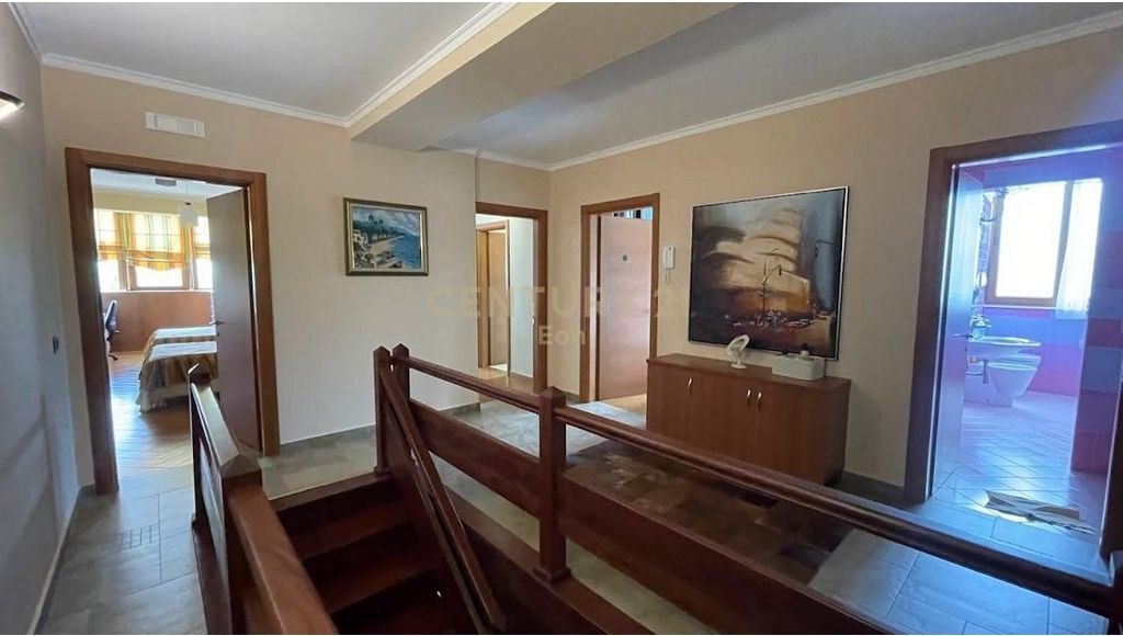 Duplex In Vendita a Golem, Durrës 50 M dal Mare !!