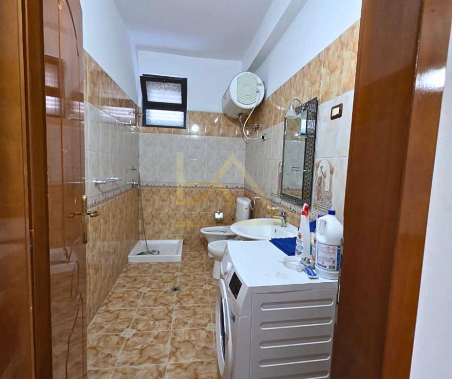 Appartamenti in Affitto – Durazzo, Spiaggia, Quartiere 13