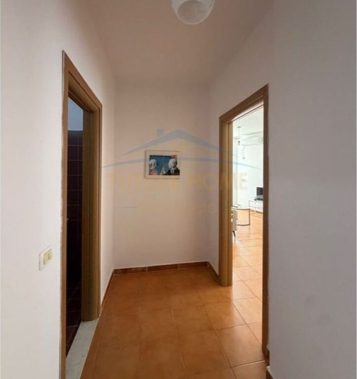 Shitet, Apartament 1+1, Unaza e Re