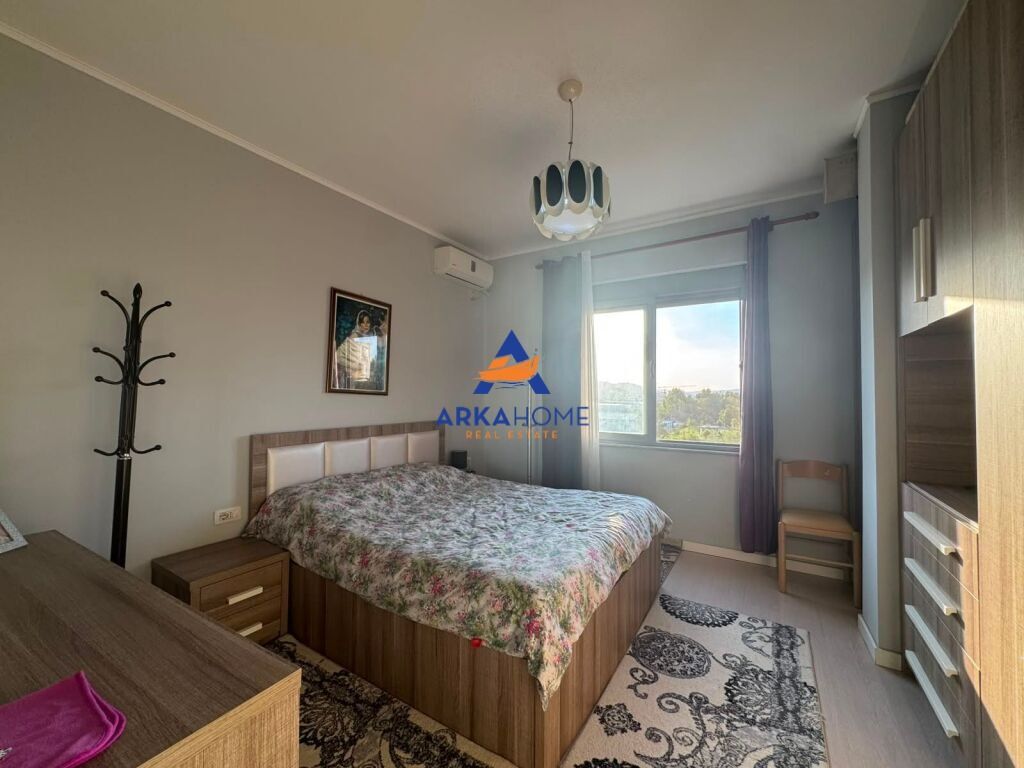 VENDESI APPARTAMENTO 3+1+BALCONE "YZBERISHT" 250.000 EURO
