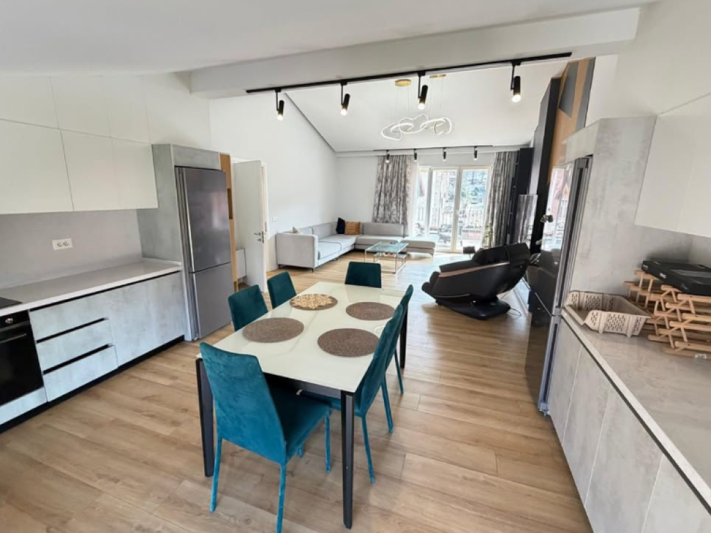 Attico in Affitto – Secret Garden Residence, vicino a TEG