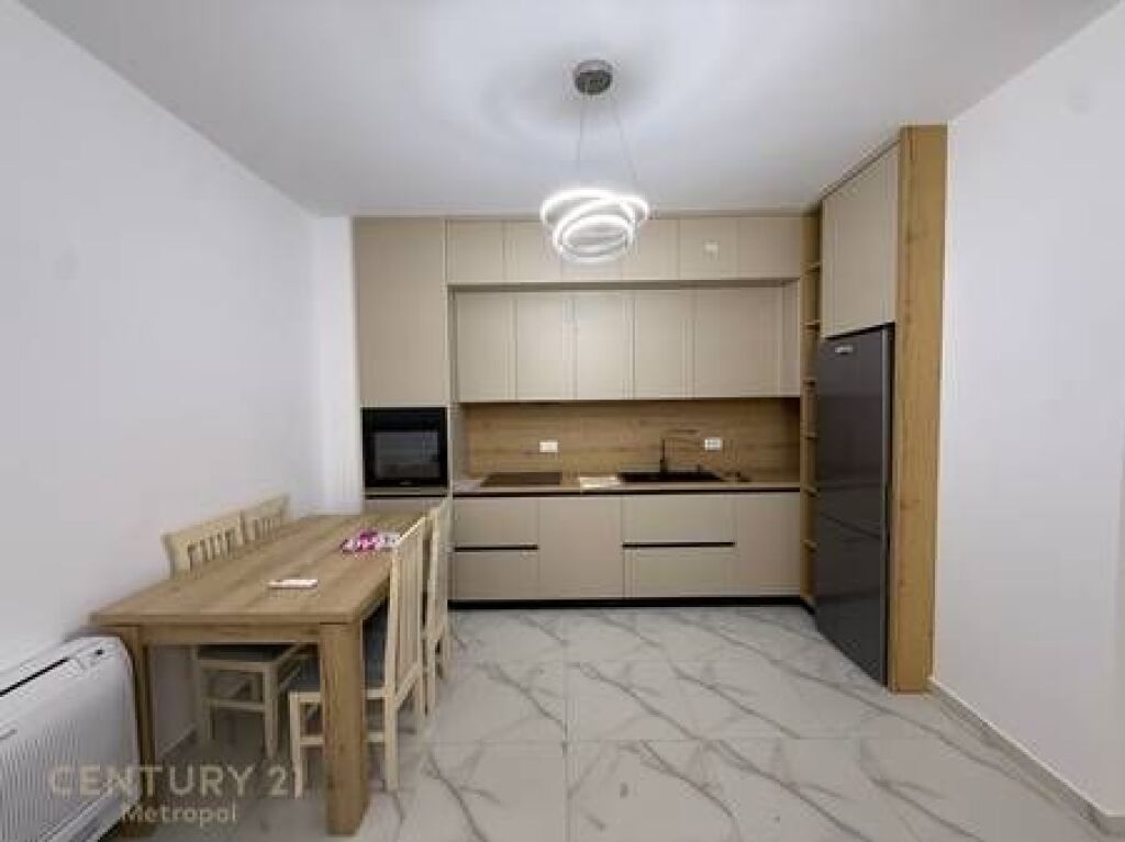 AFFITTASI APPARTAMENTO 2+1+2, RESIDENZA AURA, LAPRAKË!