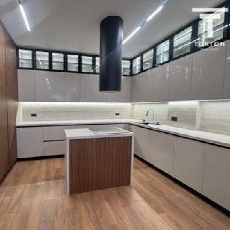 FOR SALE, ATTACHED VILLA, FOREST RESIDENCE, DRY LAKE