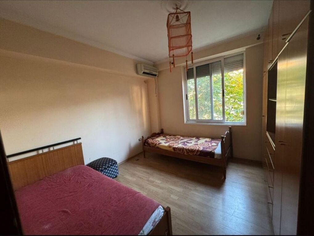 Affitto | Appartamento 3 + 1 | Camino | 600 €/mese