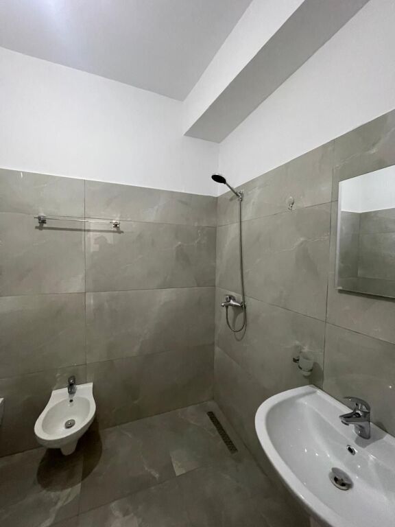 Apartment 1+1 for rent on the 4th floor near Astir roundabout