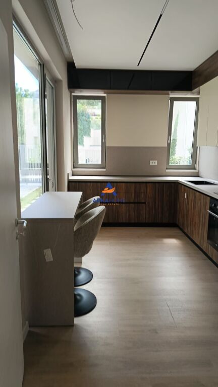 VILLA PREMIUM IN AFFITTO "RESIDENZA GREEN VALLEY, LAGO ASCIUTTO" 3000 EURO