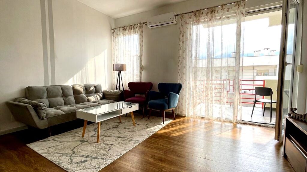 🏡 Appartamento 1+1 in affitto – Pazari i Ri