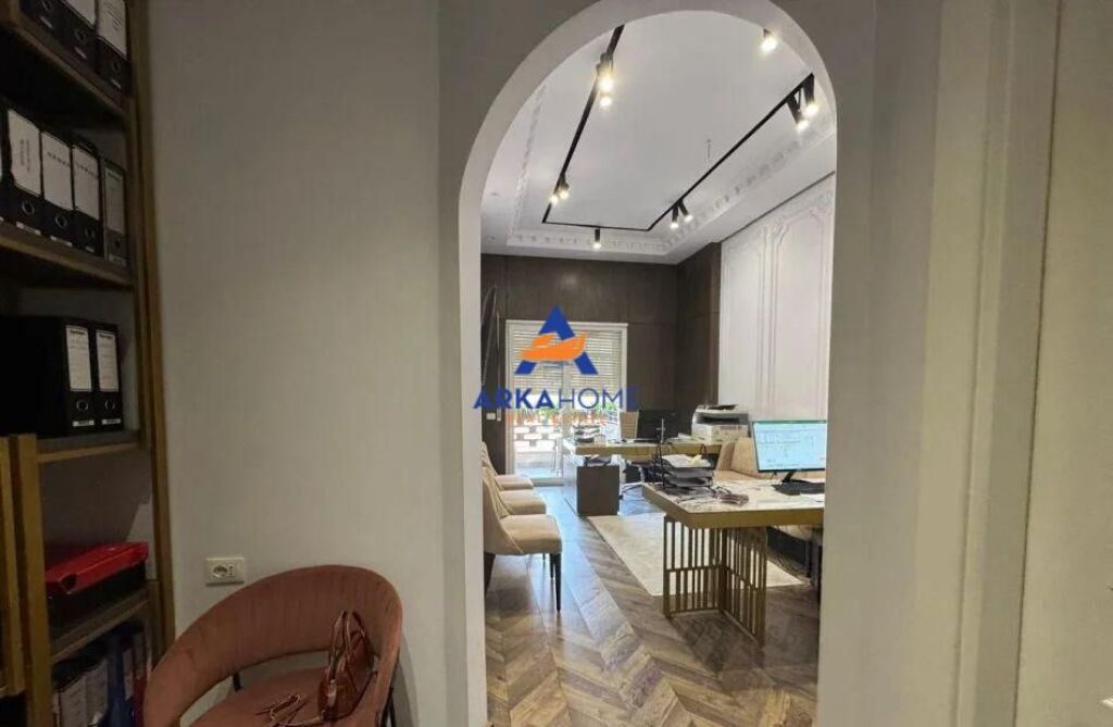 UFFICIO IN AFFITTO 55M2 "PRESSO GOLDEN PARK" 650 EURO