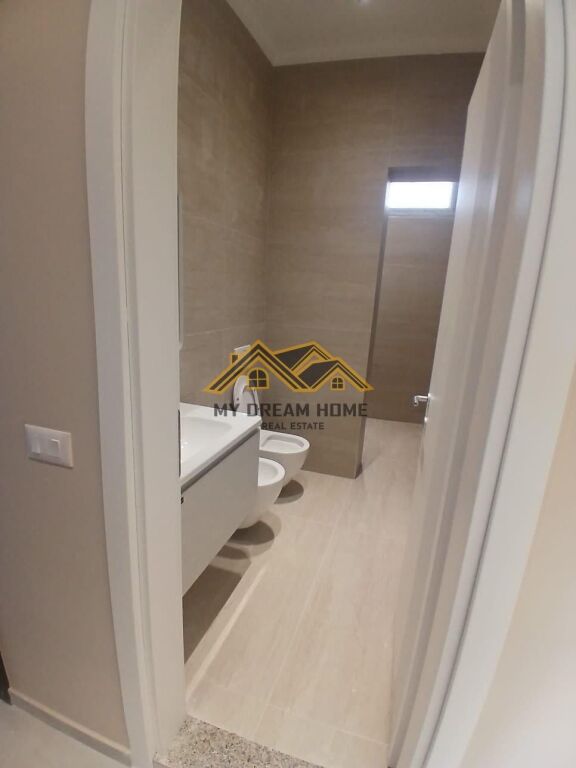 PREMISES FOR RENT AT THE TRAIN STATION, DURRES