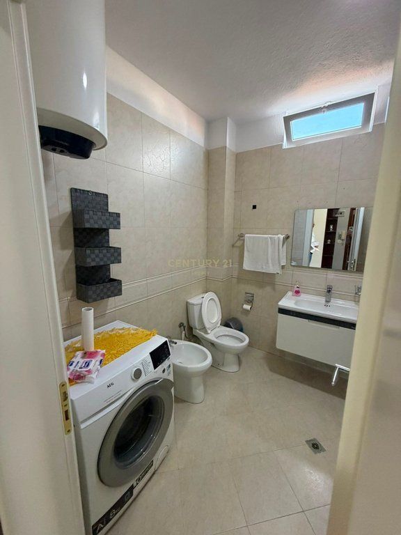 Appartamento 2+1 con balcone in affitto – Via delle Barricate