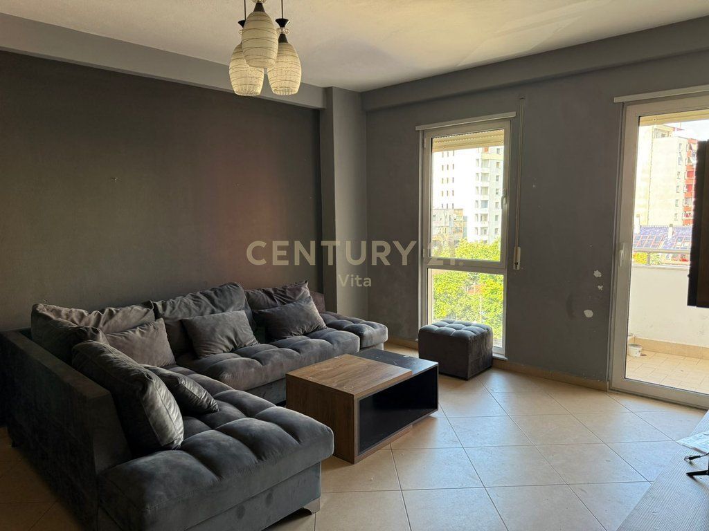 APPARTAMENTO 2+1+2 IN VENDITA VICINO AL EX QUARTIERE DELLA POLIZIA, DURRES!!!