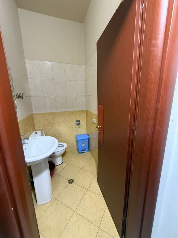 Restaurant duplex 115 m2 for rent Jordan Misja Street
