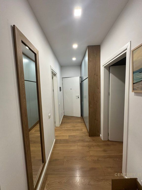 APARTMENT 1+1 NEAR MOMUNA E PARISIT!