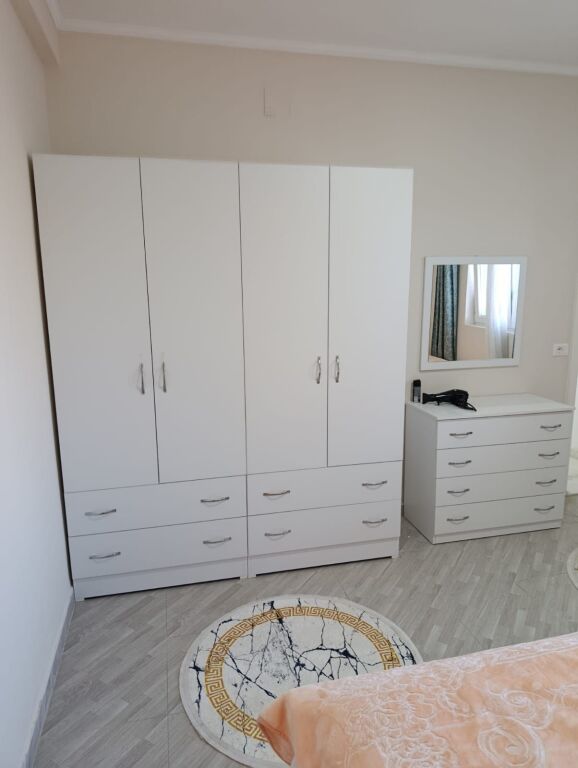 Qera | Apartament 1 + 1 | Spitali Amerikan 2 | 500 €/muaj