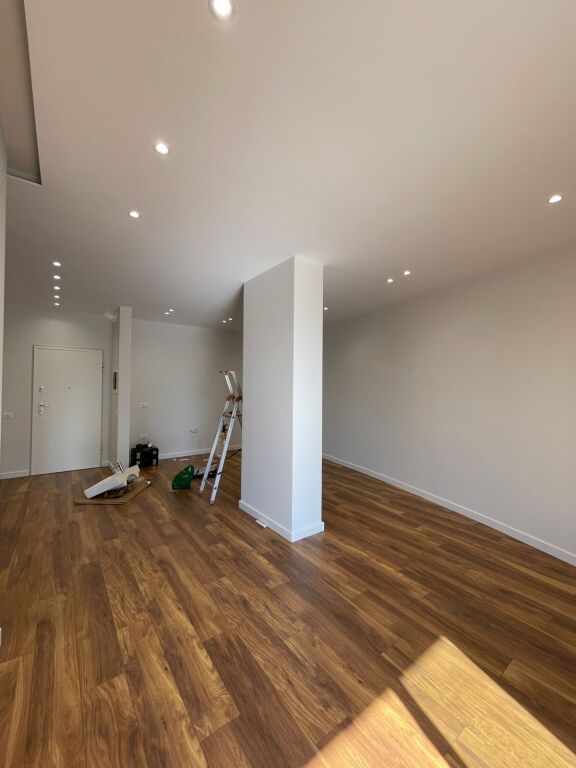 ZYRË MODERNE ME QIRA TEK ALTANA RESIDENCE