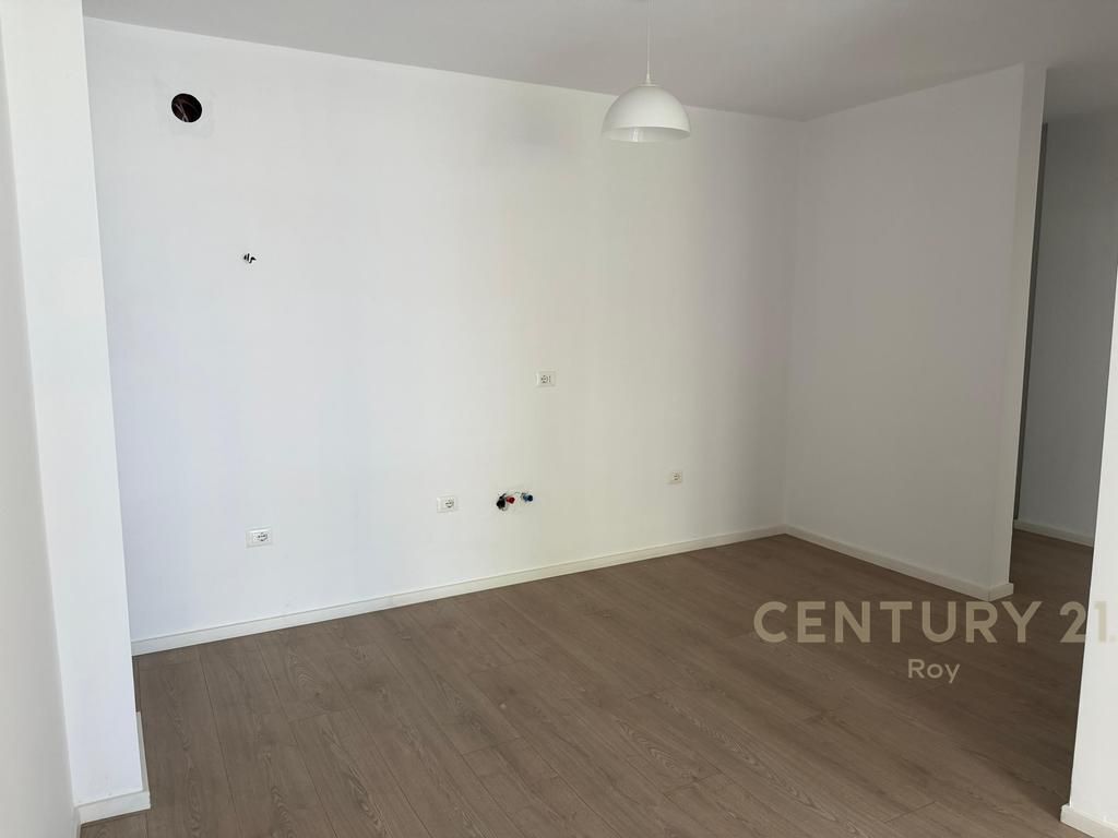 ESCLUSIVO ! APPARTAMENTO 1+1 IN VENDITA A SHKEMBI I KAVAJES !