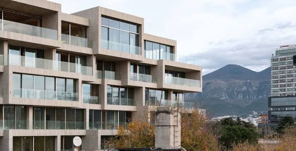 Jepet me Qira Zyrë Premium - Blloku, West Residence