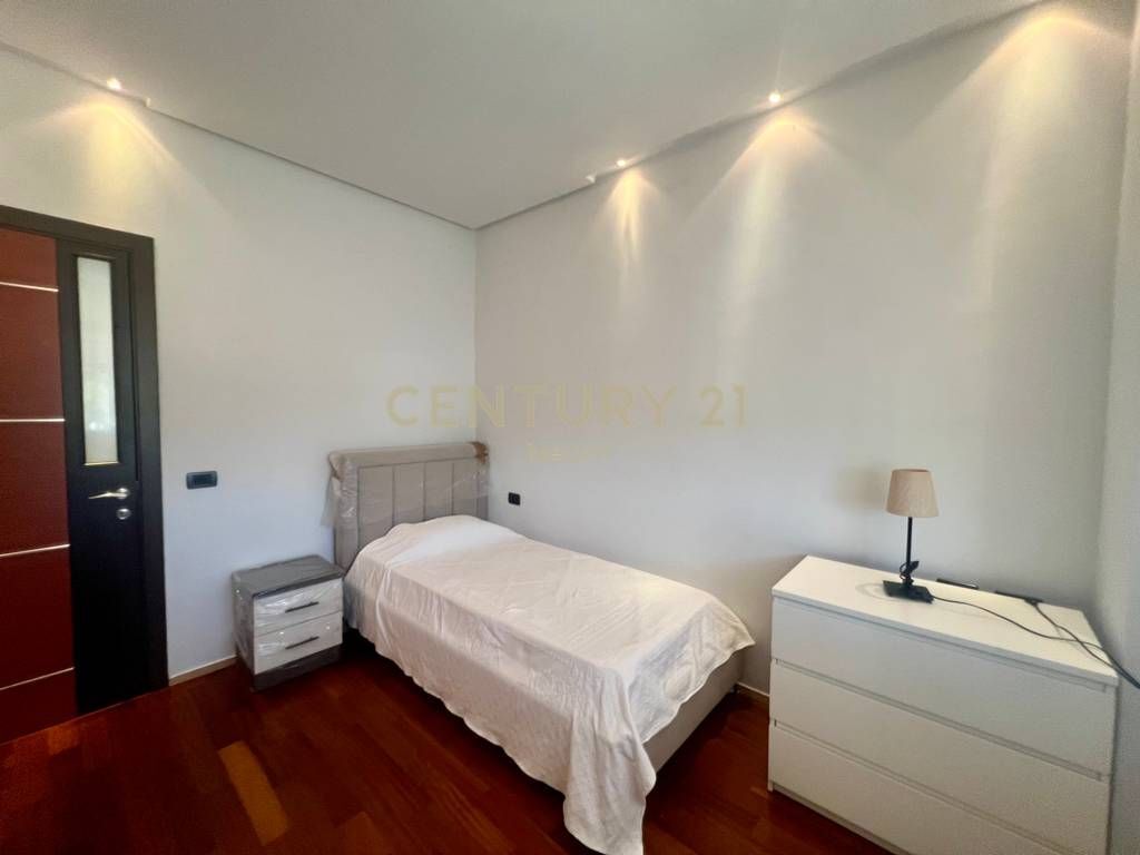 AFFITTO, APPARTAMENTO 3+1 (ATTICO) A GARDA