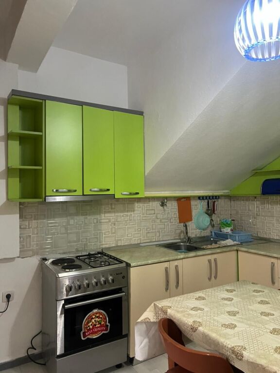 Apartament 2+1 me qira në Spitallë – 80m²