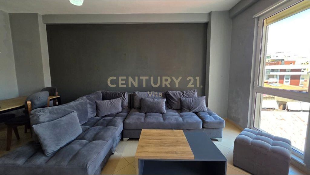 APPARTAMENTO 2+1+2 IN VENDITA VICINO AL EX QUARTIERE DELLA POLIZIA, DURRES!!!
