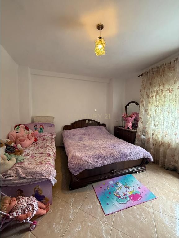 VENDESI APPARTAMENTO 2+1 A VILA ZOGU, DURRES !