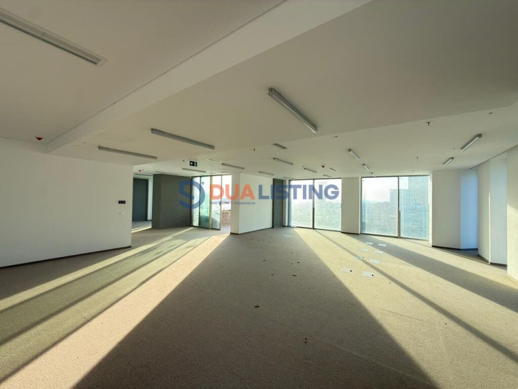 Ambiente Open Space in Affitto per Uffici – Downtown One