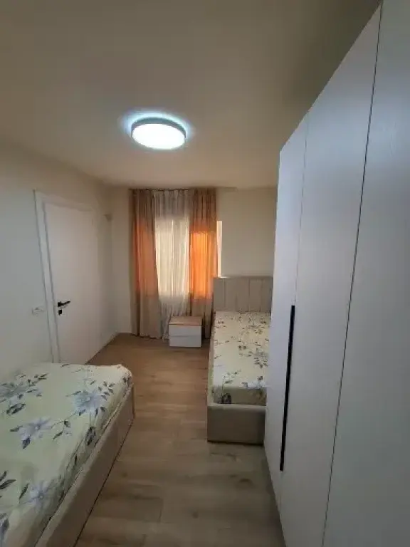 Affitto | Apartament 2 + 1 | Rruga e Barrikadave | 600 €/mese
