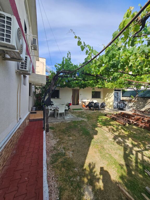 🏡 SHITET GODINË MULTIFUNKSIONALE – IDEALE PËR HOTELERI, AZIL OSE BIZNES AKOMODIMI