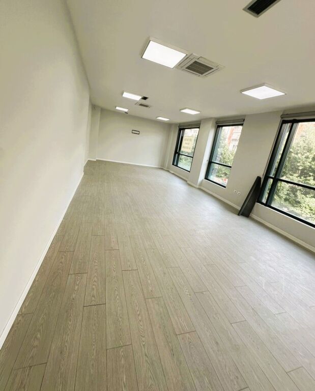 🏢Business Premises for Rent – Hoxha Tahsim Street, Tirana📍
