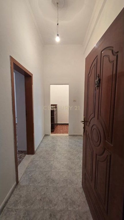 VENDESI APPARTAMENTO 1+1 NEL CENTRO DI DURRËS!!!!