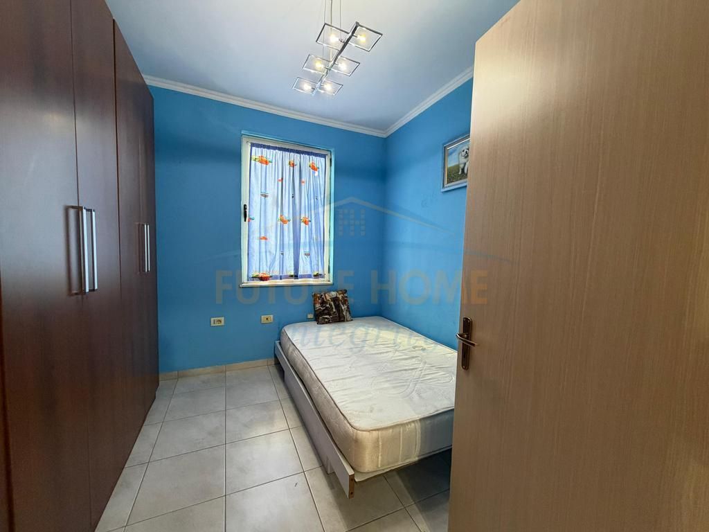 Affitto, Appartamento 2+1+2, Ali Demi, Tirana.