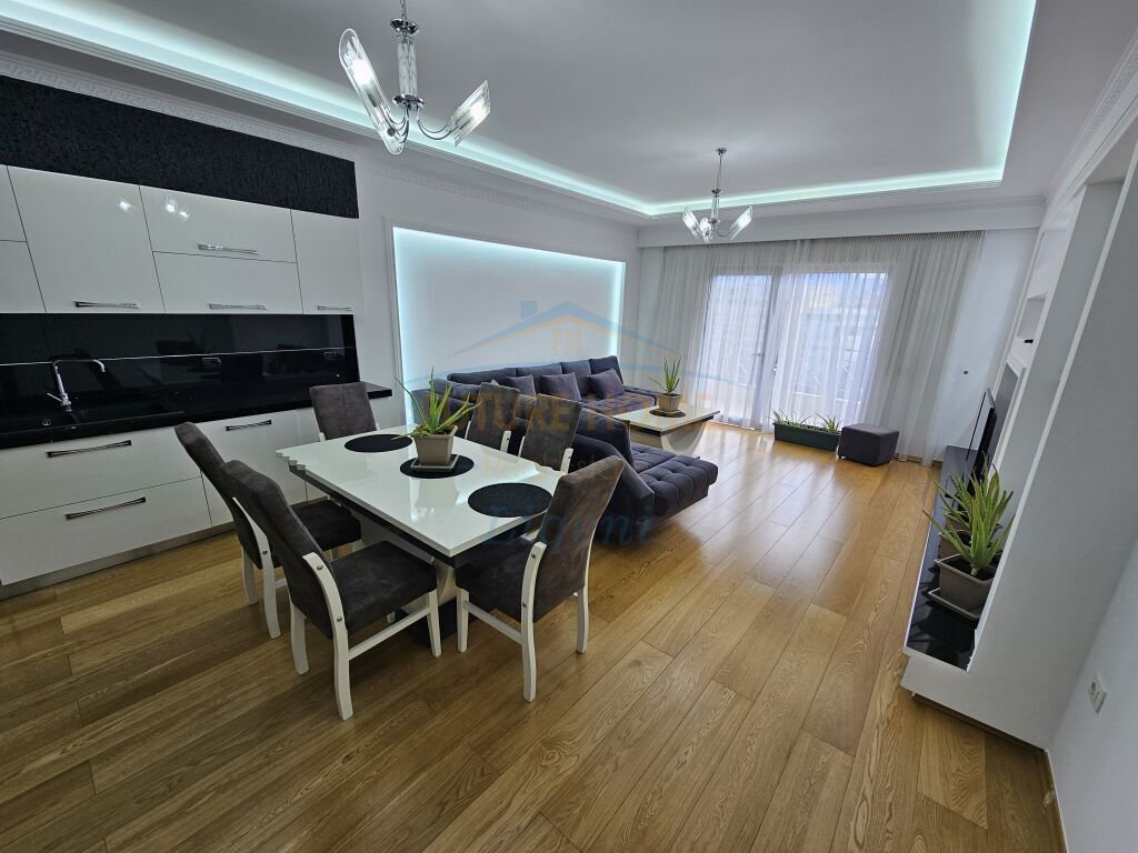Rent Apartment 2+1 Zoological Garden Tirana 900€