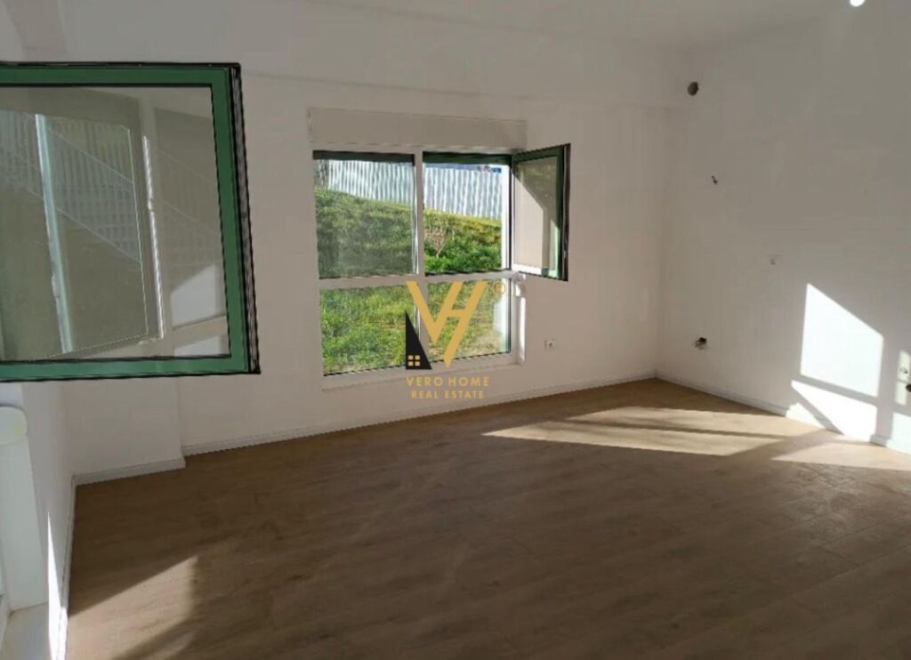 JEPET GARSONIERE ME QERA TE ALI DEMI 27.000 LEKE
