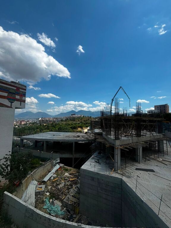 🏡 Apartament 2+1+2 për Shitje – Kodra e Diellit 2 (Lindje)