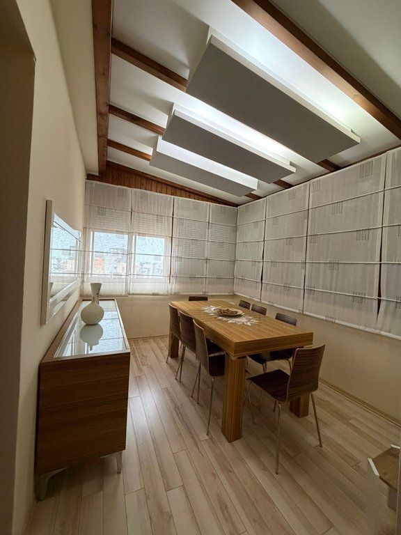 In vendita, Appartamento Duplex, Fresk, Tirane.