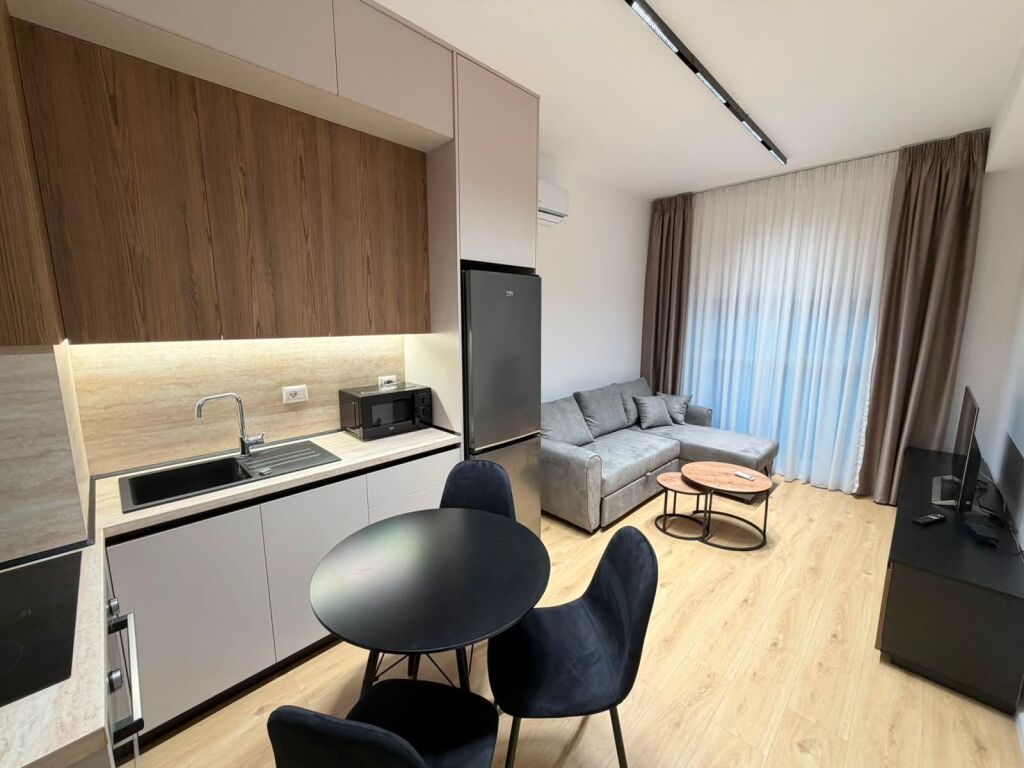 🏡Apartment 1+1 for rent  📍 Address: Ali Demi, Kadiu Complex 💰 Price: 40,000 lek/month (non-negotiable)
