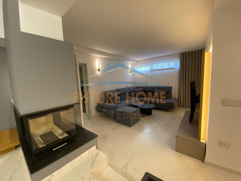 For sale, Triplex 3+2+4 Parking Spaces, Grey Stone 2 Residence, Dry Lake