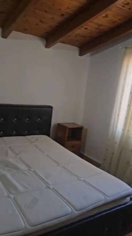 AFFITTASI 2+1 IN VIA SIRI KODRA, VICINO ALL'HOTEL MERIDIAN, 450 EURO