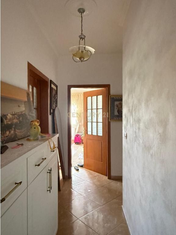 VENDESI APPARTAMENTO 2+1 A VILA ZOGU, DURRES !