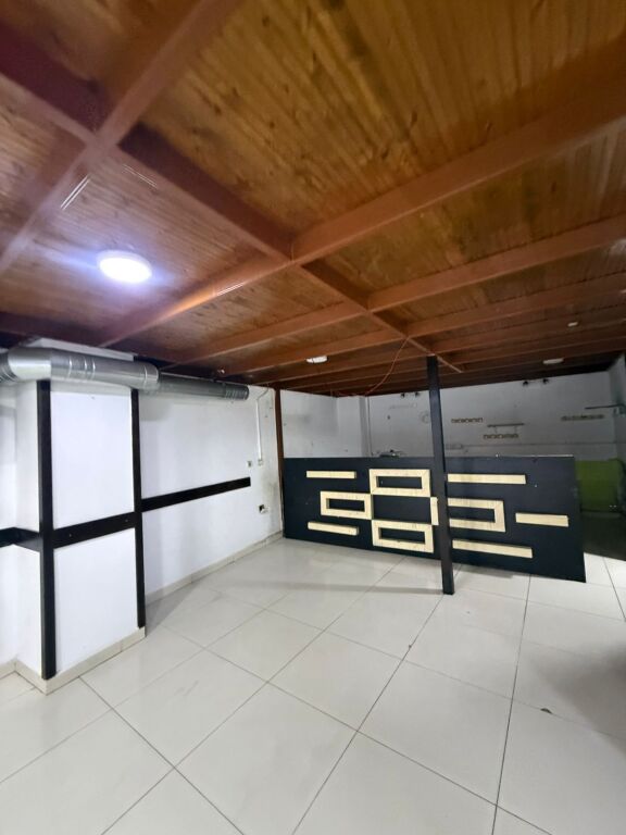 Restaurant duplex 115 m2 for rent Jordan Misja Street