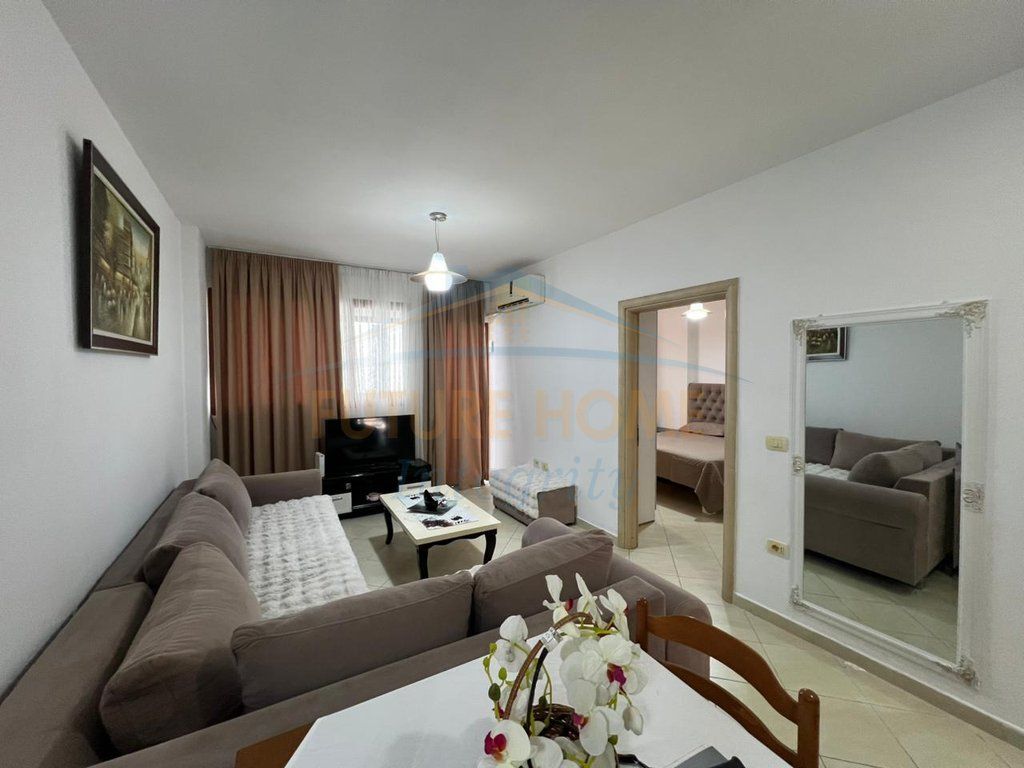Rent, Apartment 1+1, Former Electric Market, Tirana.