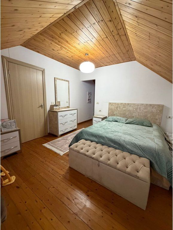 In vendita, Appartamento Duplex, Fresk, Tirane.