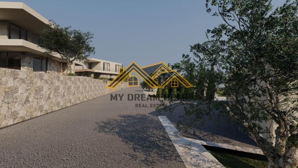 TERRENO CON PERMESSO DI COSTRUZIONE PER AGROTURISMO NEL GOLFO DI LALEZ- SULLA COLLINA CON VISTA PANORAMICA SUL MARE!