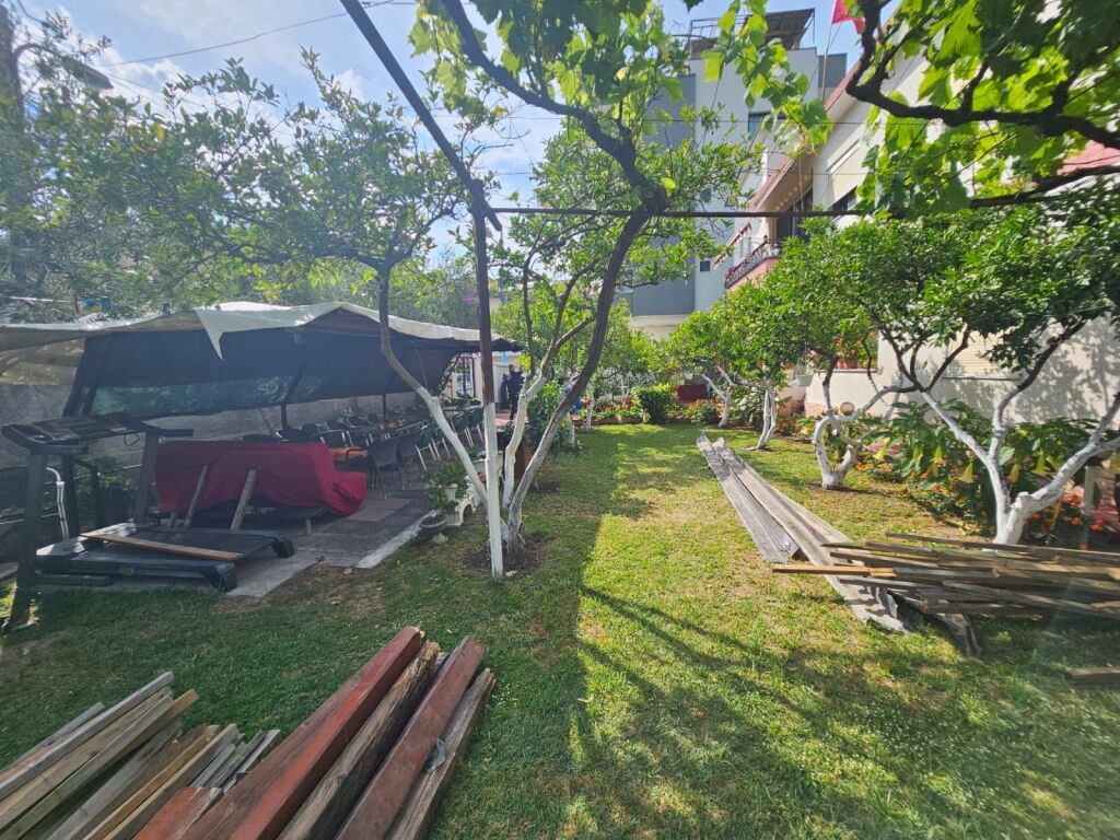 🏡 SHITET GODINË MULTIFUNKSIONALE – IDEALE PËR HOTELERI, AZIL OSE BIZNES AKOMODIMI