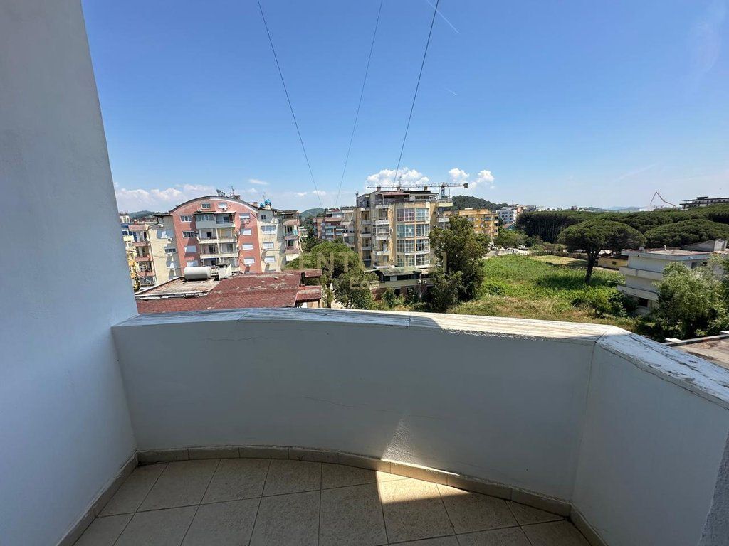 VENDIAMO APPARTAMENTO 1+1 A GOLEM A 150 METRI DAL MARE !