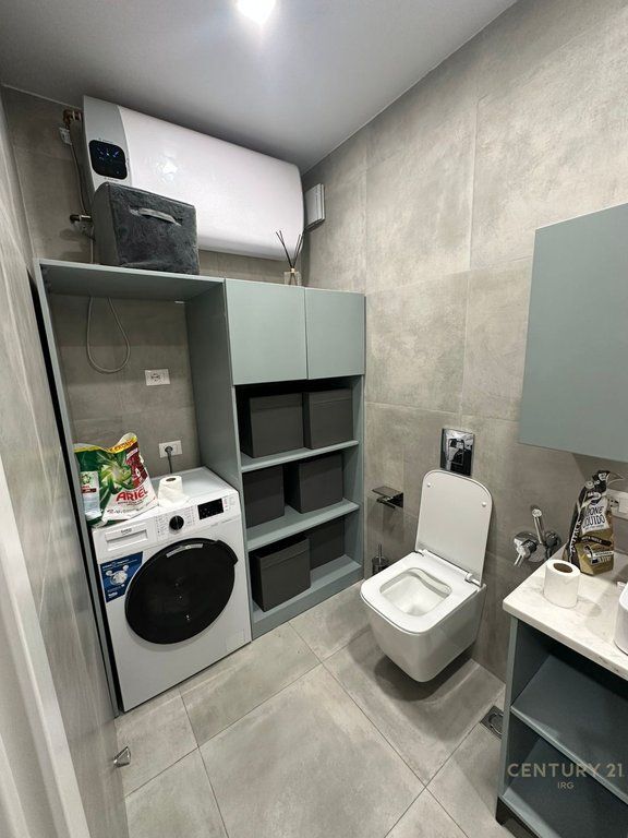 APARTMENT 1+1 NEAR MOMUNA E PARISIT!