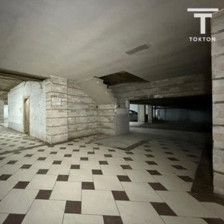 IN AFFITTO, UNITÀ DI SERVIZIO / DEPOSITO, CURVA DI KAMZË, TIRANA