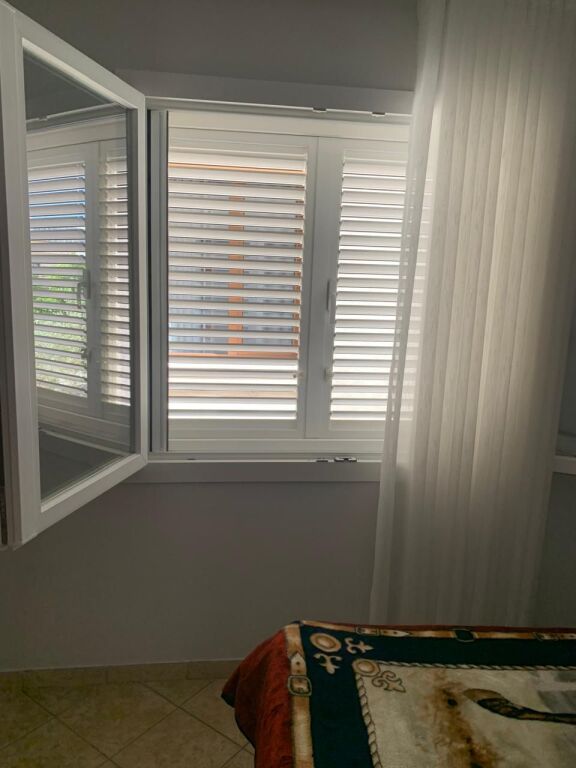 Jepet me qira apartament 1+1 në Jordan Misja  350 Mije leke