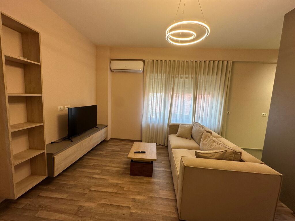 Apartment 1+1 for rent in Fresk, Dalip Topi street