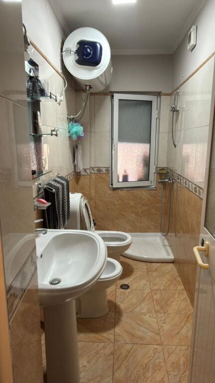 2+1, 4th floor without elevator, Kavaja street, 205 million lek